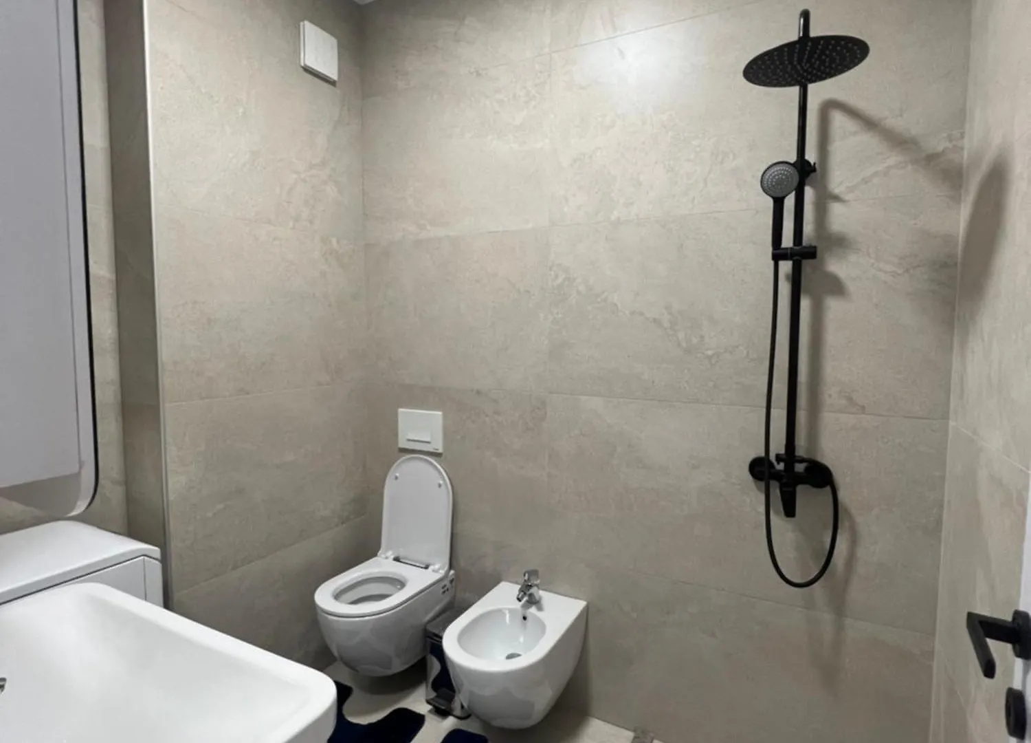 Mars Apartment 골렘