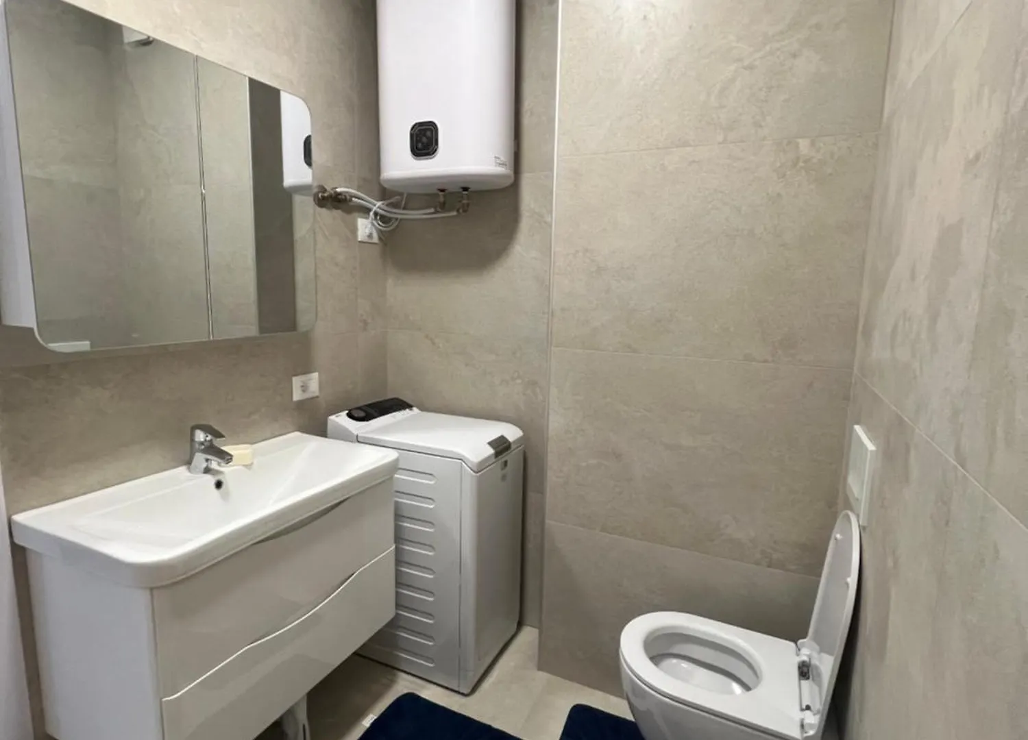 Mars Apartment 골렘