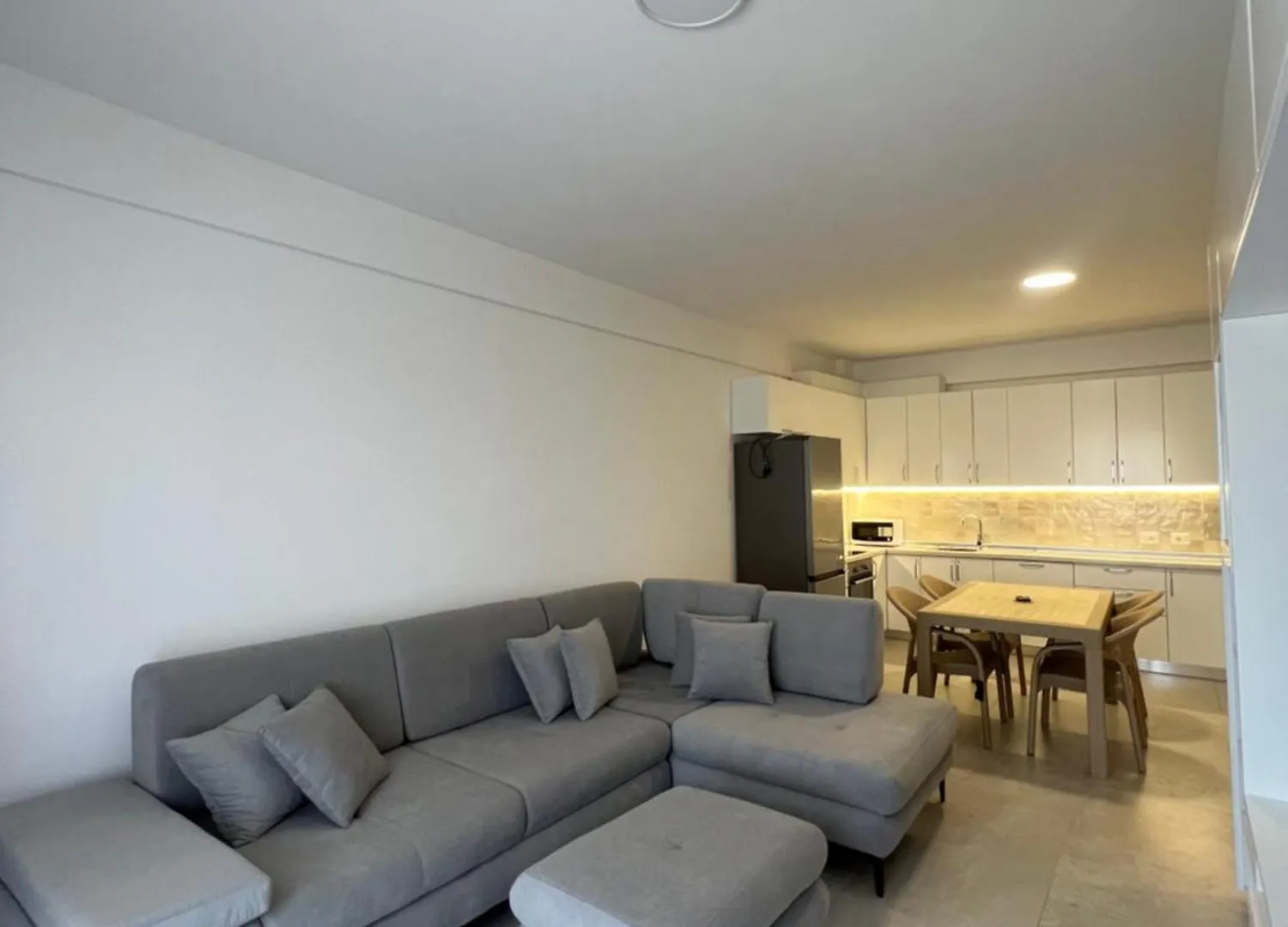 Mars Apartment Golem   Golem (Tirana)