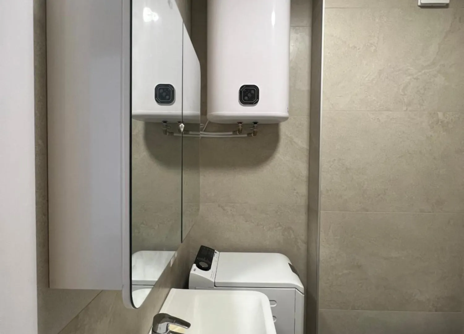 Mars Apartment Golem  0*, Golem (Tirana)